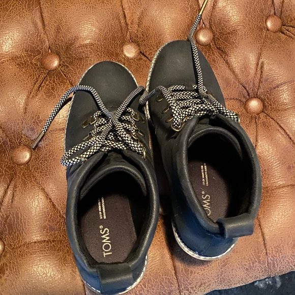 Tom’s wedge booties. Super comfortable 5.5 only used once. - Picture 7 of 7